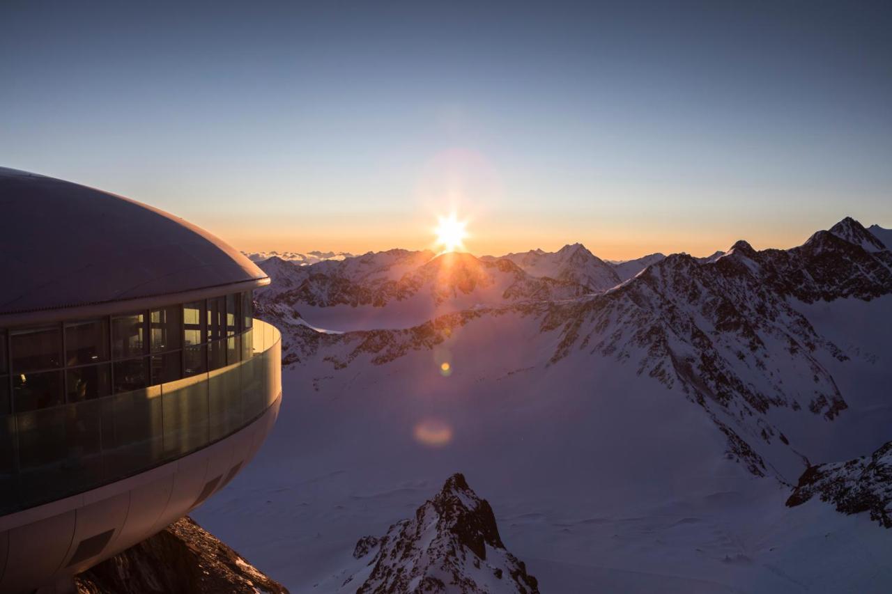 Hotel Mittagskogel Pitztal Sankt Leonhard im Pitztal Esterno foto