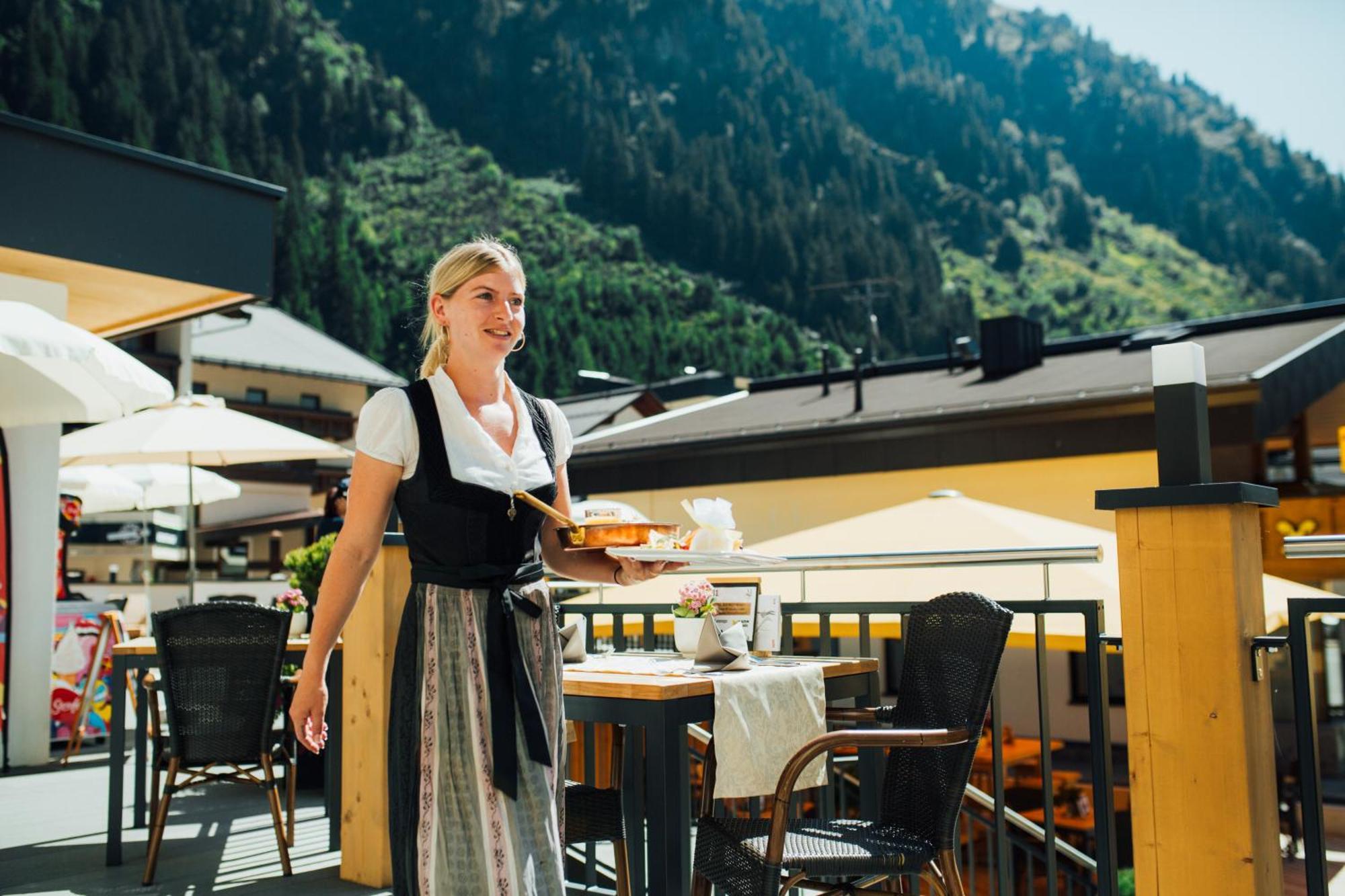 Hotel Mittagskogel Pitztal Sankt Leonhard im Pitztal Esterno foto