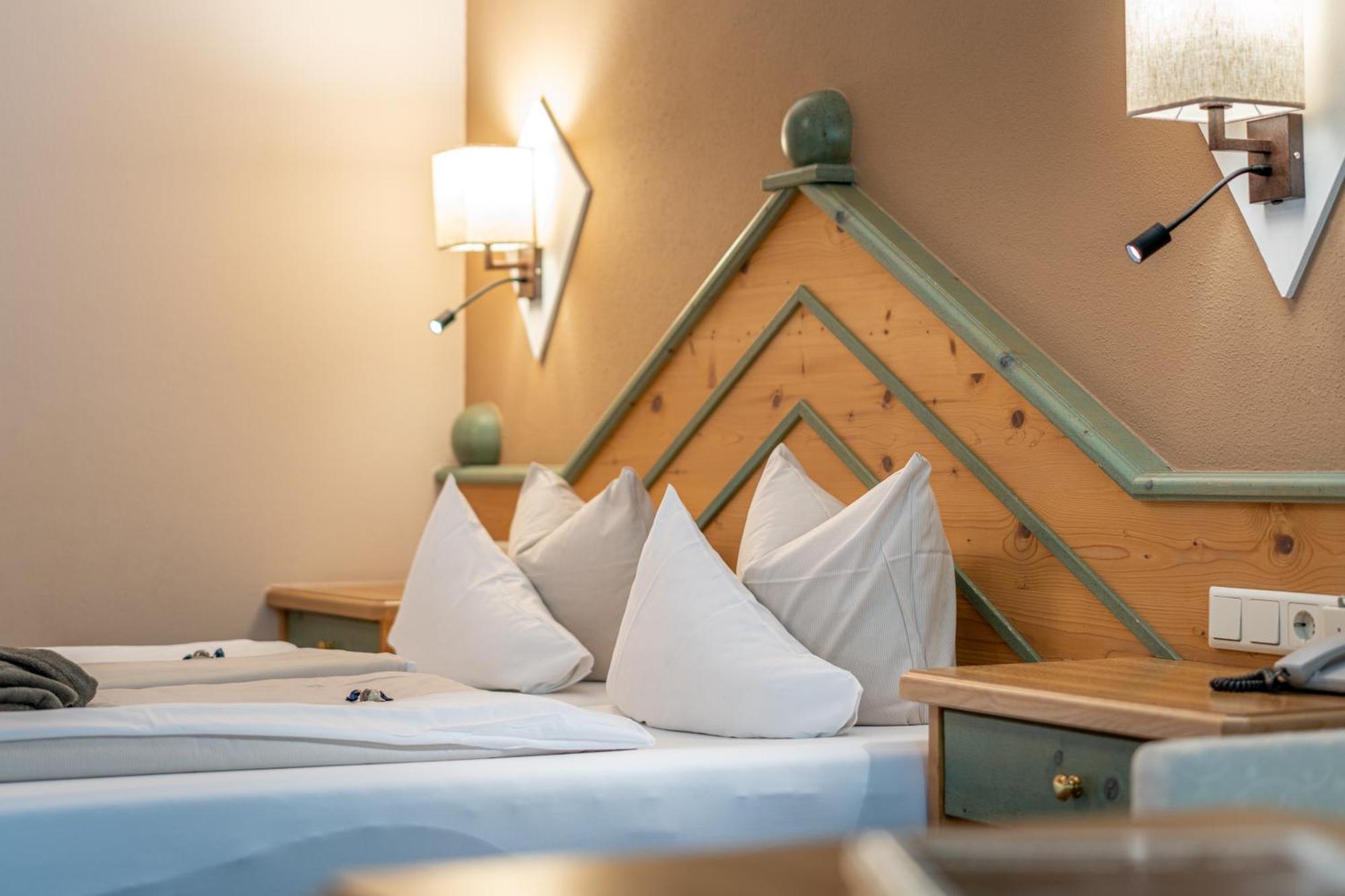 Hotel Mittagskogel Pitztal Sankt Leonhard im Pitztal Esterno foto