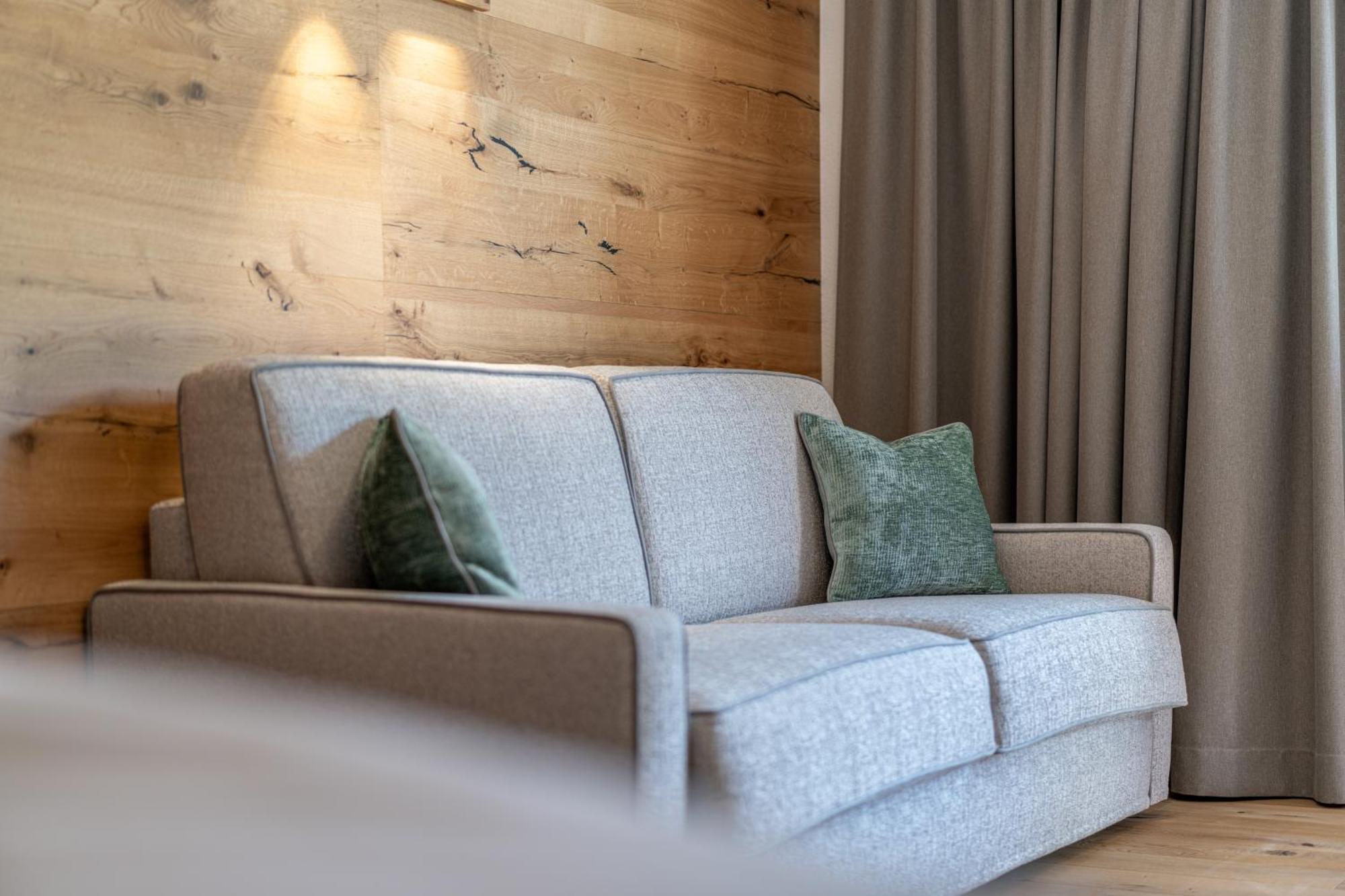 Hotel Mittagskogel Pitztal Sankt Leonhard im Pitztal Esterno foto